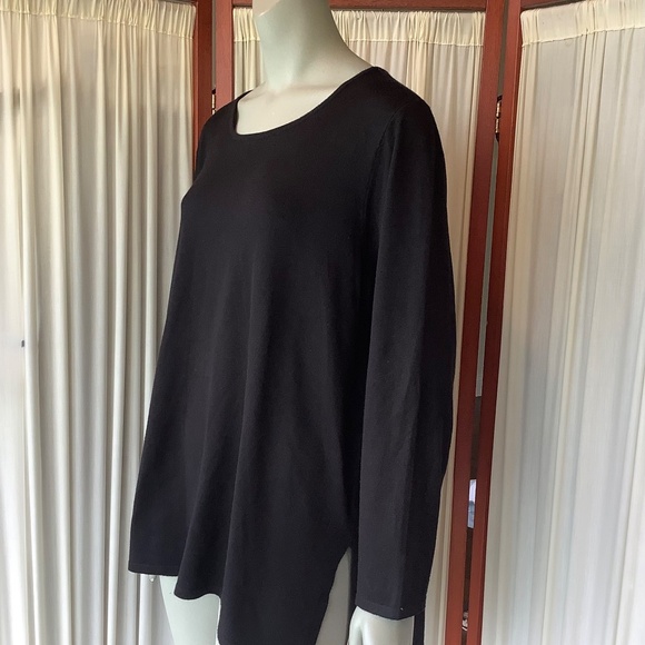 Tahari Womans Black Knit Top Pullover Long Sleeve Side Slits Hi-Low Size 2X - Picture 2 of 9